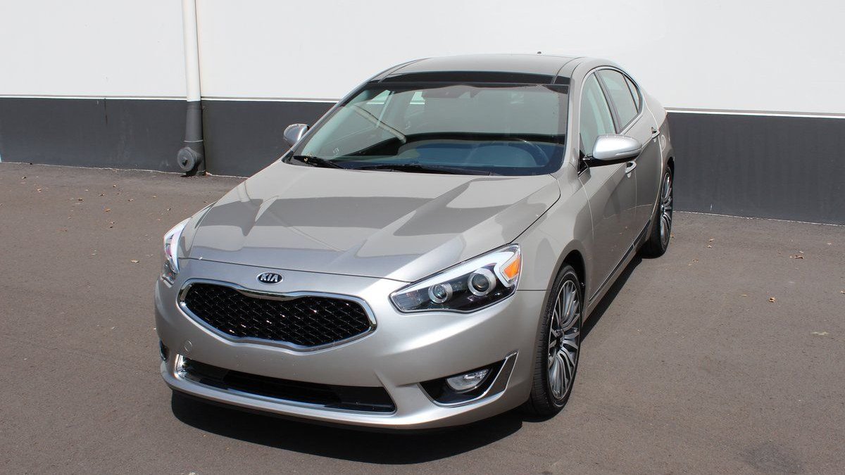 2014 Kia Cadenza  -  First Drive, April 2013