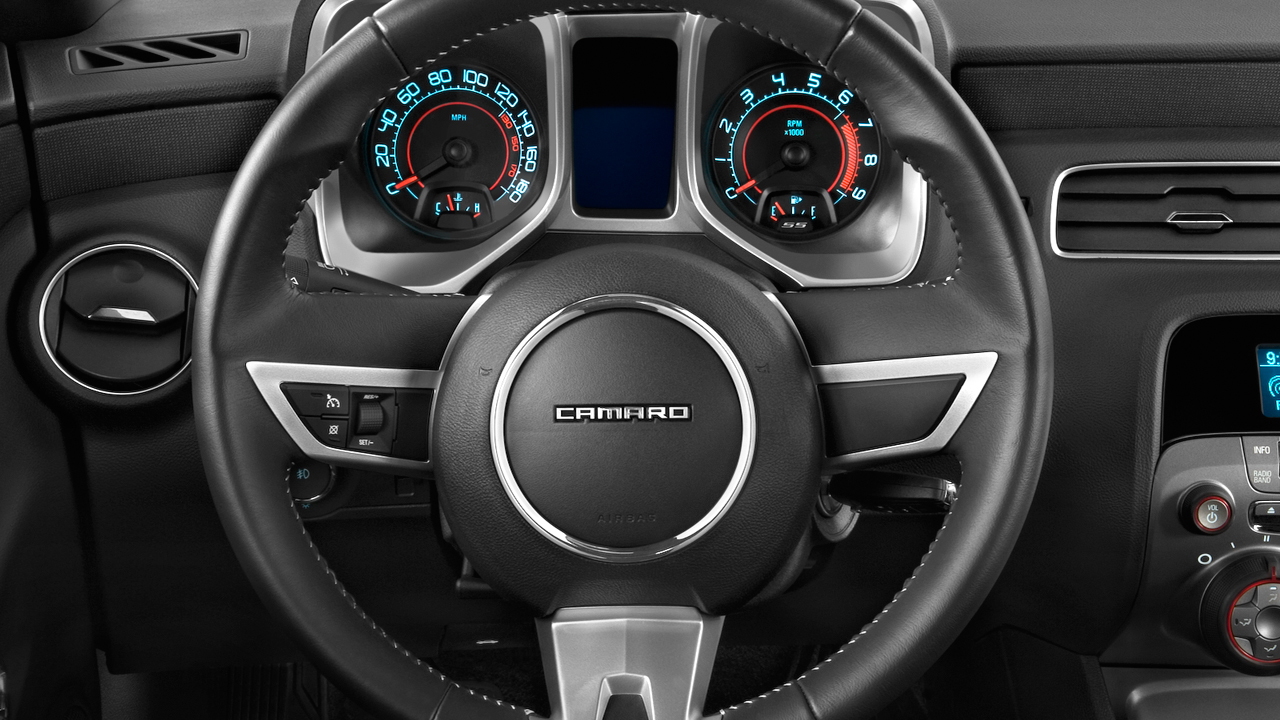 2010 Chevrolet Camaro 2-door Coupe 1SS Steering Wheel