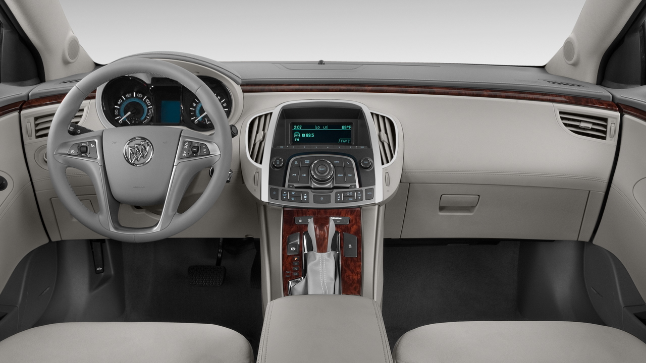 2010 Buick LaCrosse 4-door Sedan CX 3.0L Dashboard