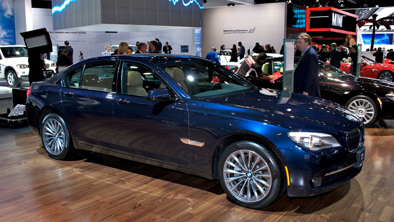 2011 BMW 740i