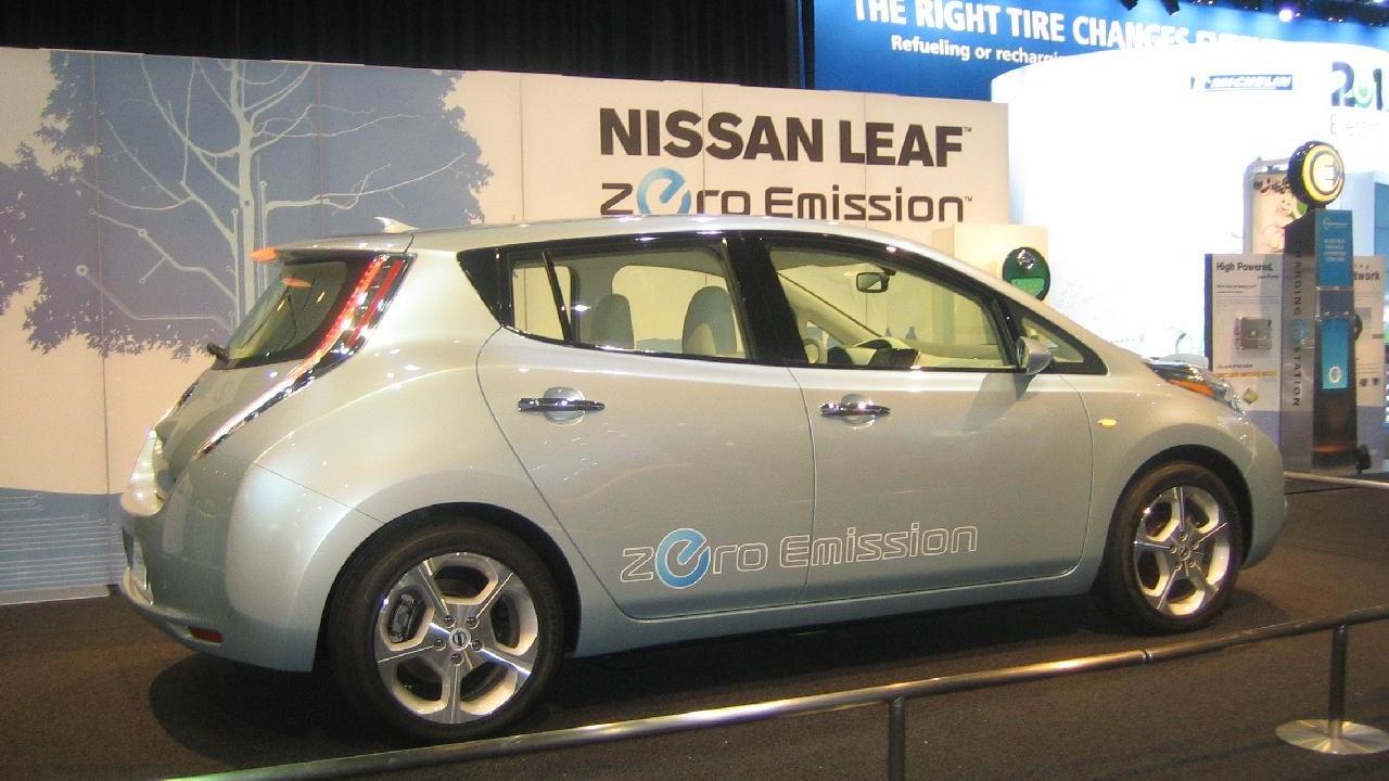 2012 Nissan Leaf, Electric Avenue, 2010 Detroit Auto Show