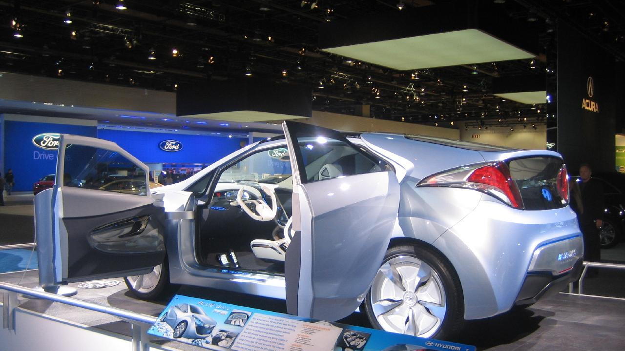 Hyundai Blue-Will Concept, 2010 Detroit Auto Show