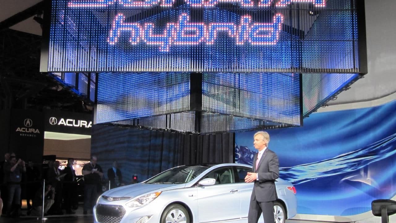 2011 Hyundai Sonata Hybrid at 2010 New York Auto Show at CEO John Krafcik