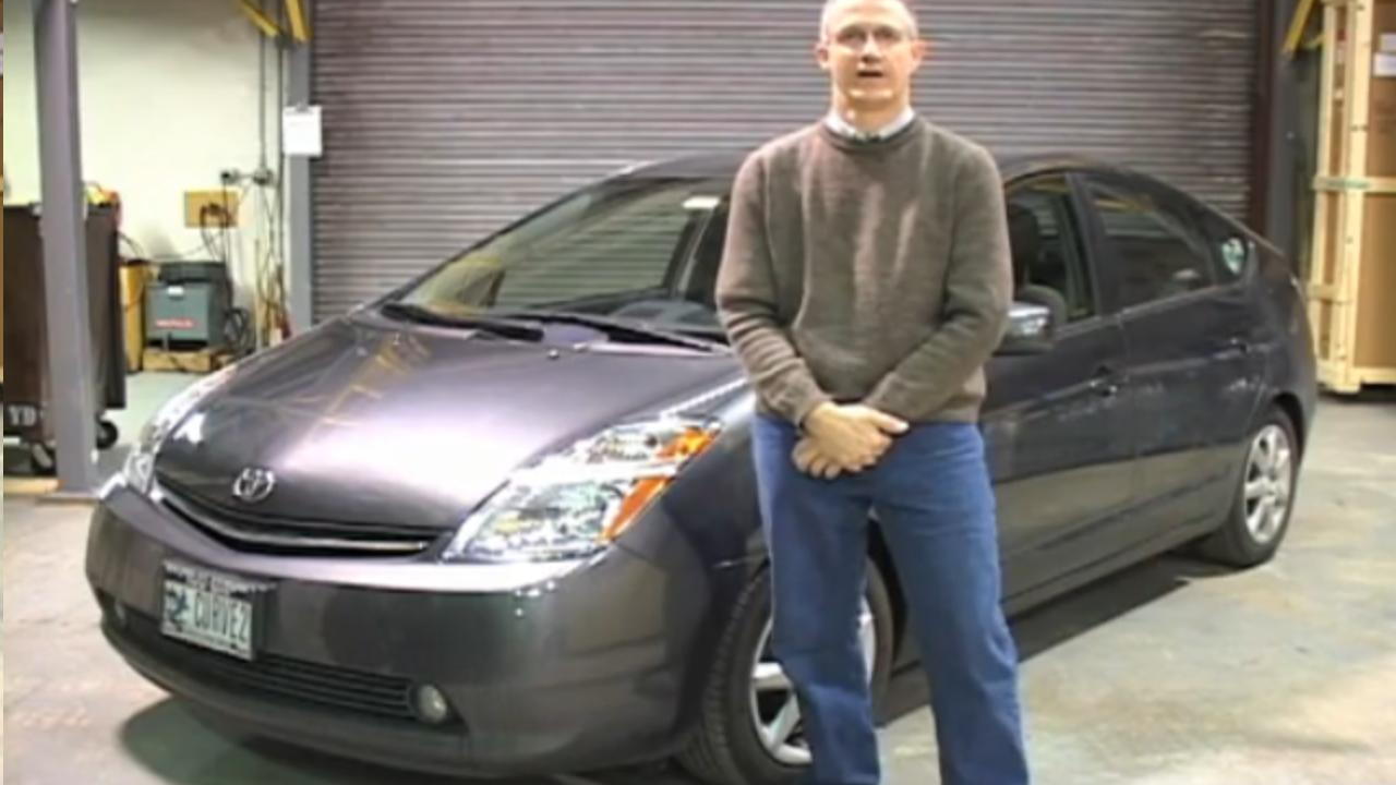 Editor John Voelcker of GreenCarReports.com in front of 2008 Toyota Prius