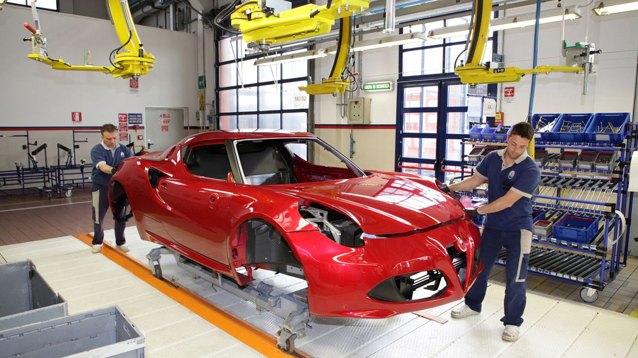 Alfa Romeo 4C production