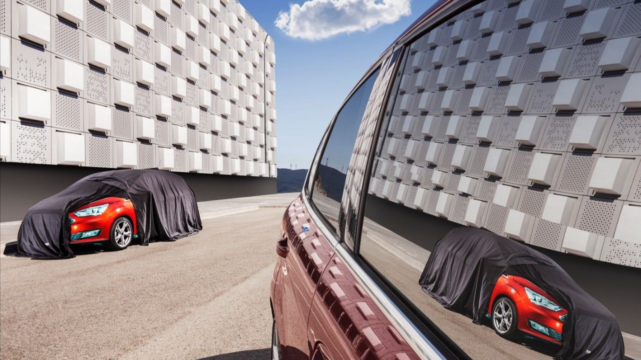 2016 Ford C-Max teaser image