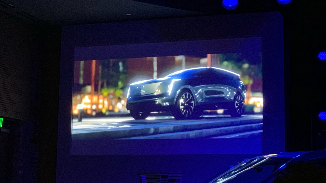Future Cadillac long-range electric large luxury utility vehicle (rendering), 2019 Detroit auto sho