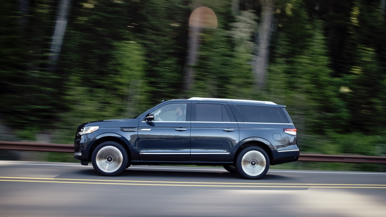 2020 Lincoln Navigator Debuts With 3 Styling Packs, More Standard Tech