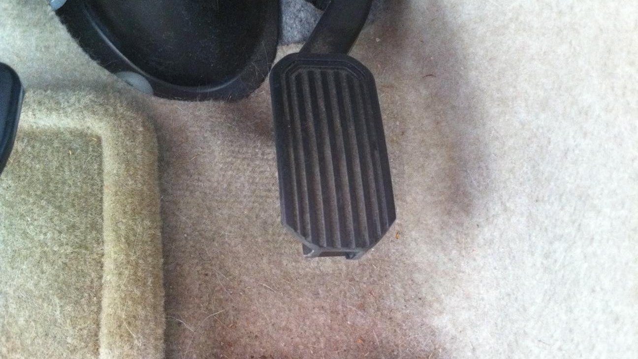 2004 Toyota Prius accelerator pedal after being shortened as part of sudden-acceleration recall