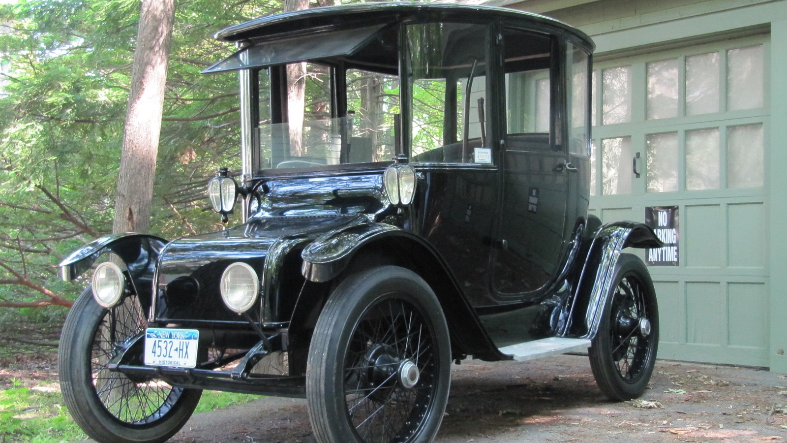 1914 Detroit Electric car, owned by GE scientist Charles Steinmetz, Schenectady, NY, June 2011