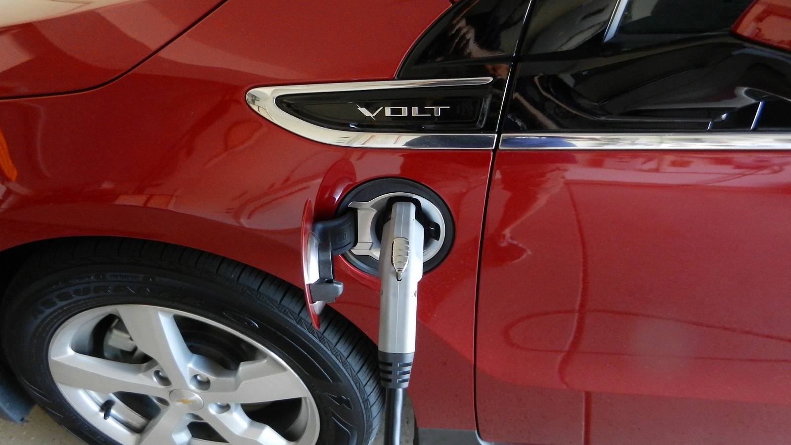 2011 Chevrolet Volt plugged into Coulomb Technologies 240V wall charging unit