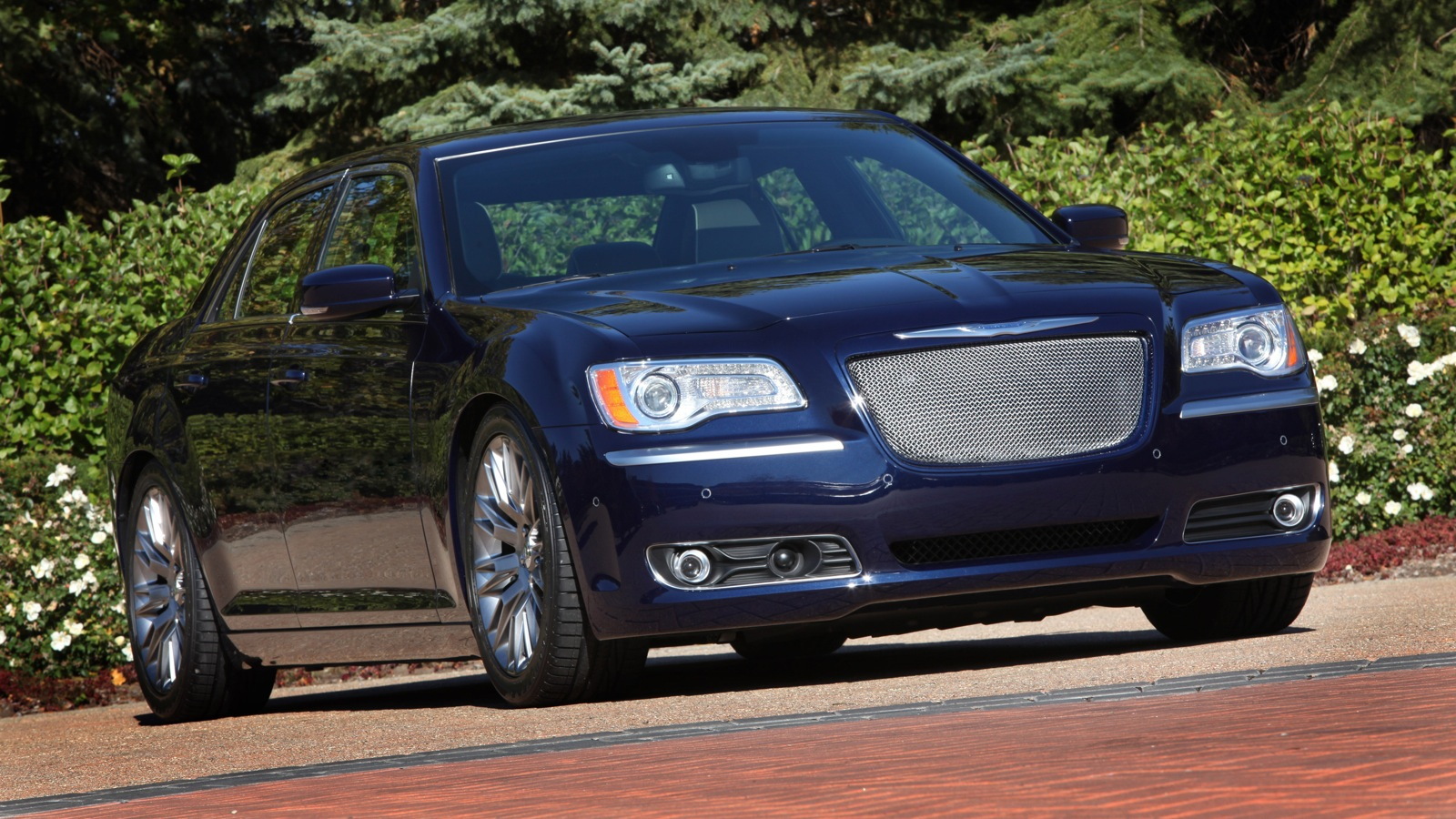 The Chrysler 300 Luxury