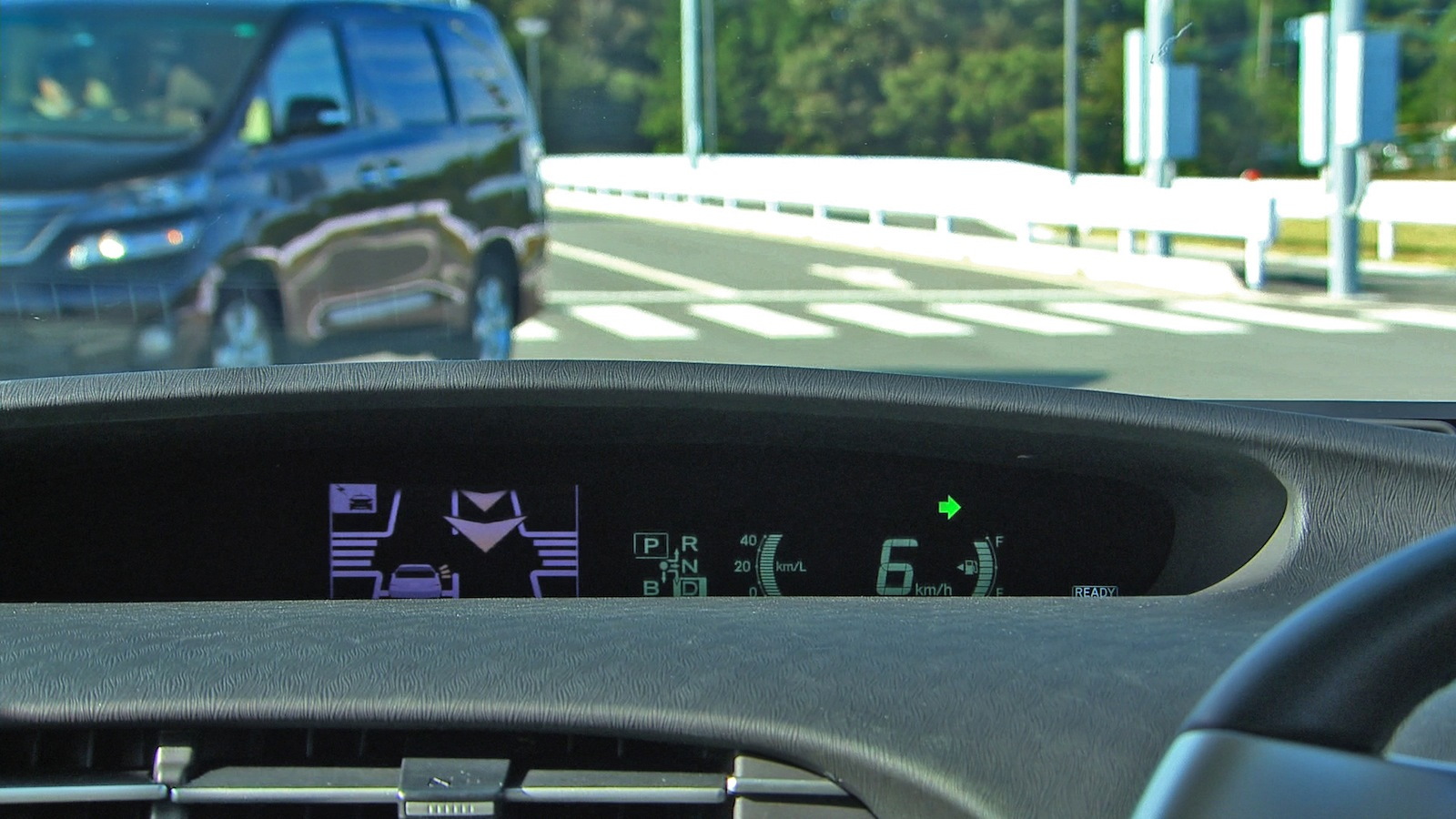 Toyota's Intelligent Clearance Sonar, displaying a dashboard warning - image: Toyota