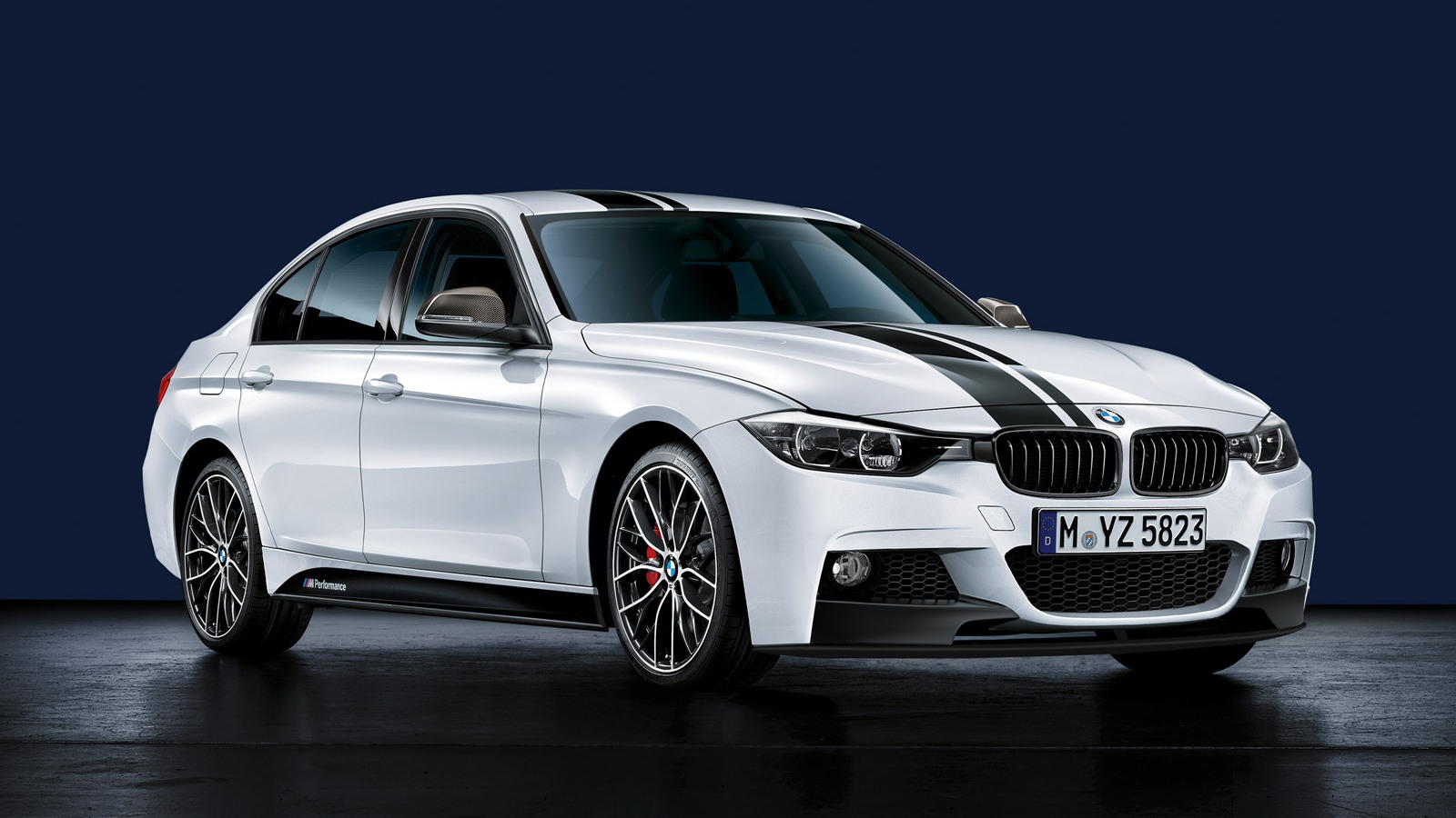 2013 BMW 3-Series fitted with M Performance accessories