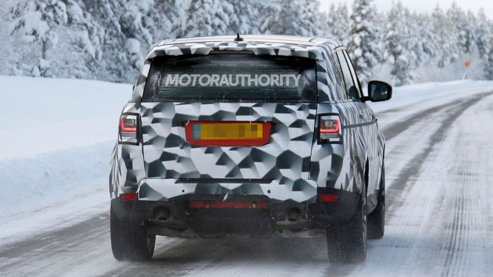 2014 Land Rover Range Rover Sport spy shots