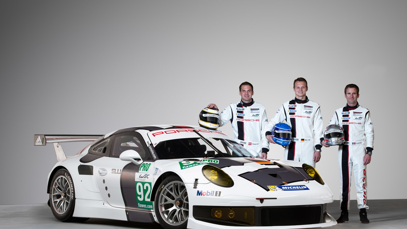 2013 Porsche 911 RSR race car