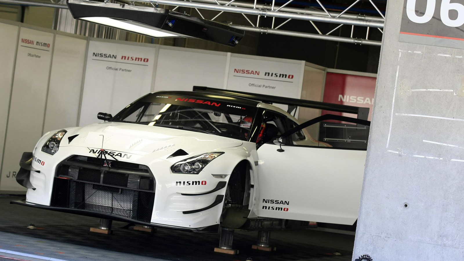 2013 Nissan GT-R NISMO GT3 race car