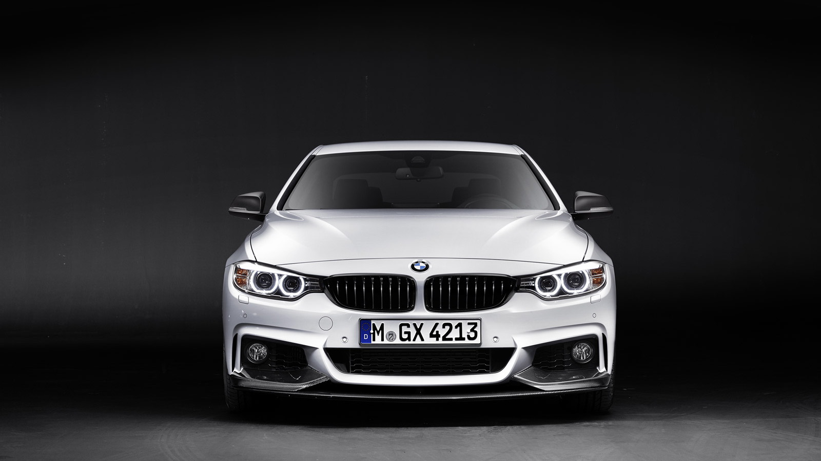 2014 BMW 4-Series fitted with M Performance accessories