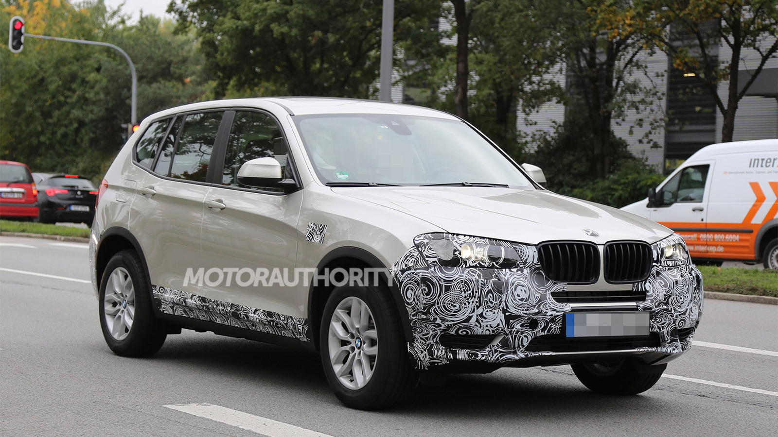 2015 BMW X3 facelift spy shots