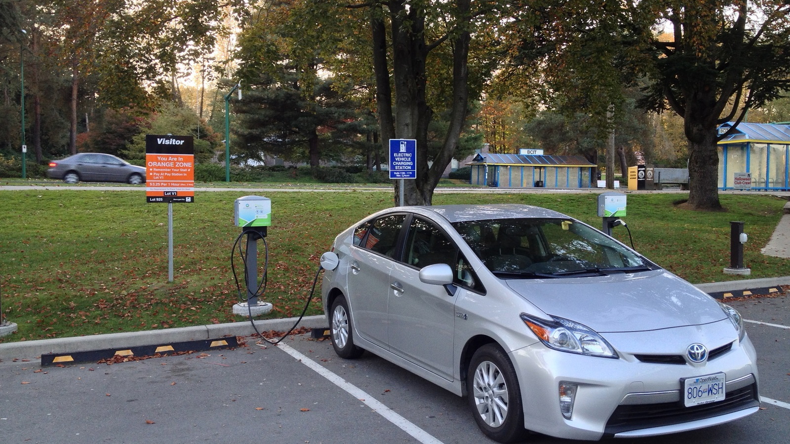 Sun Country Highway electric-car charging station, Burnaby, BC, Canada [photo: Matthew Klippenstein]