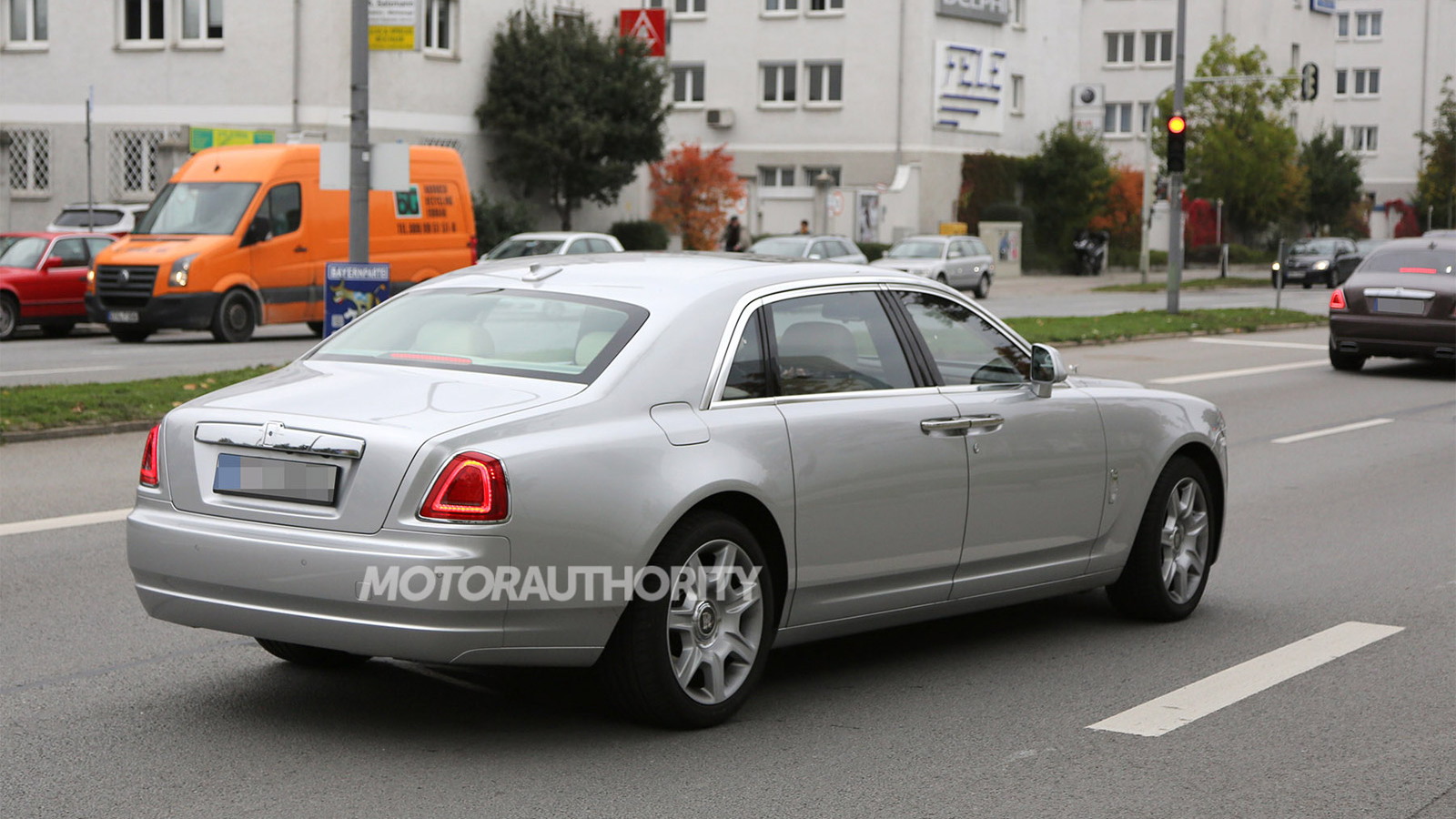 2015 Rolls-Royce Ghost facelift spy shots