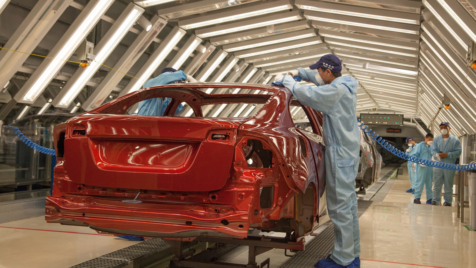 2014 Volvo S60L production in China