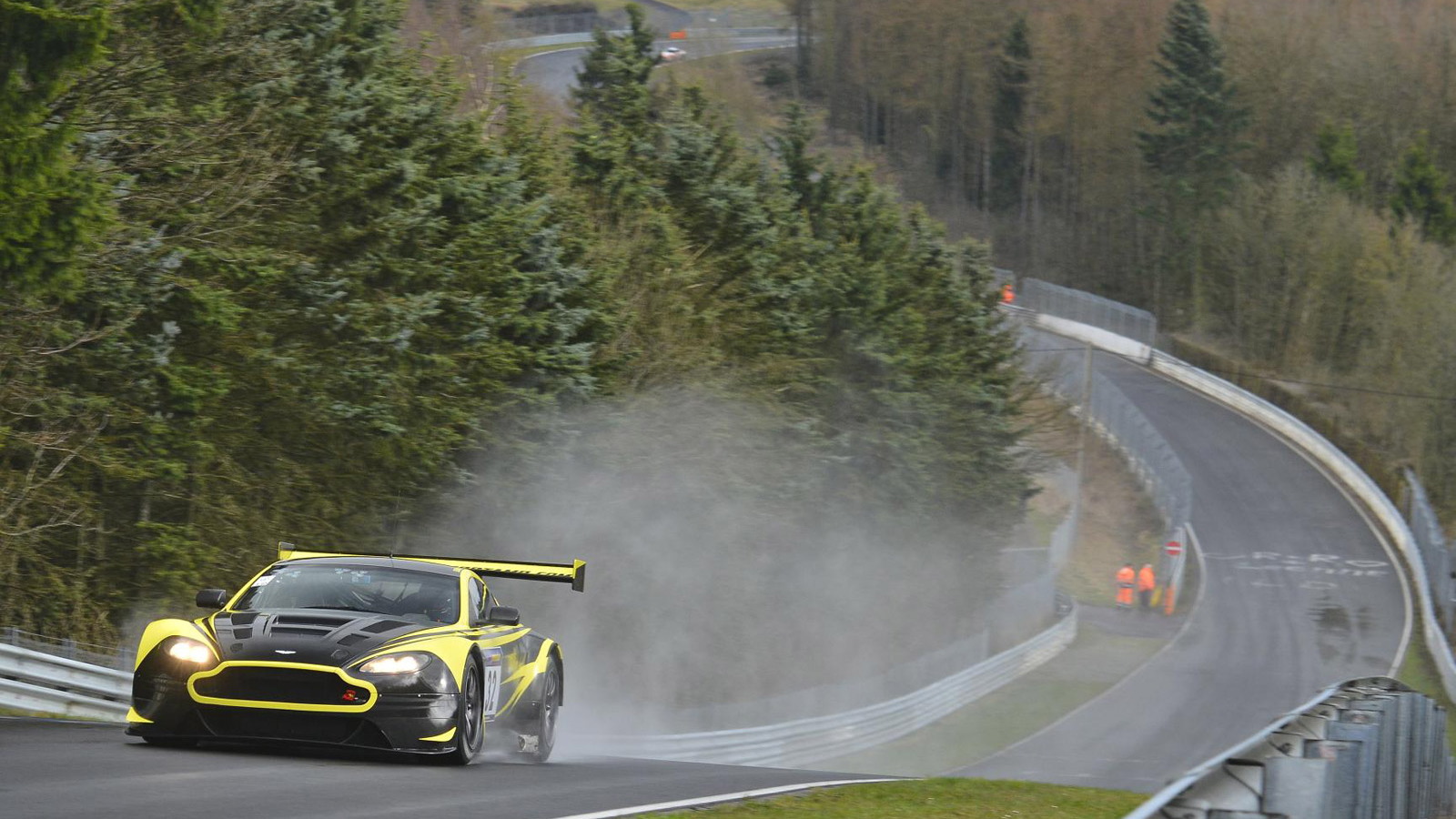 2014 Aston Martin V12 Vantage GT3 race car