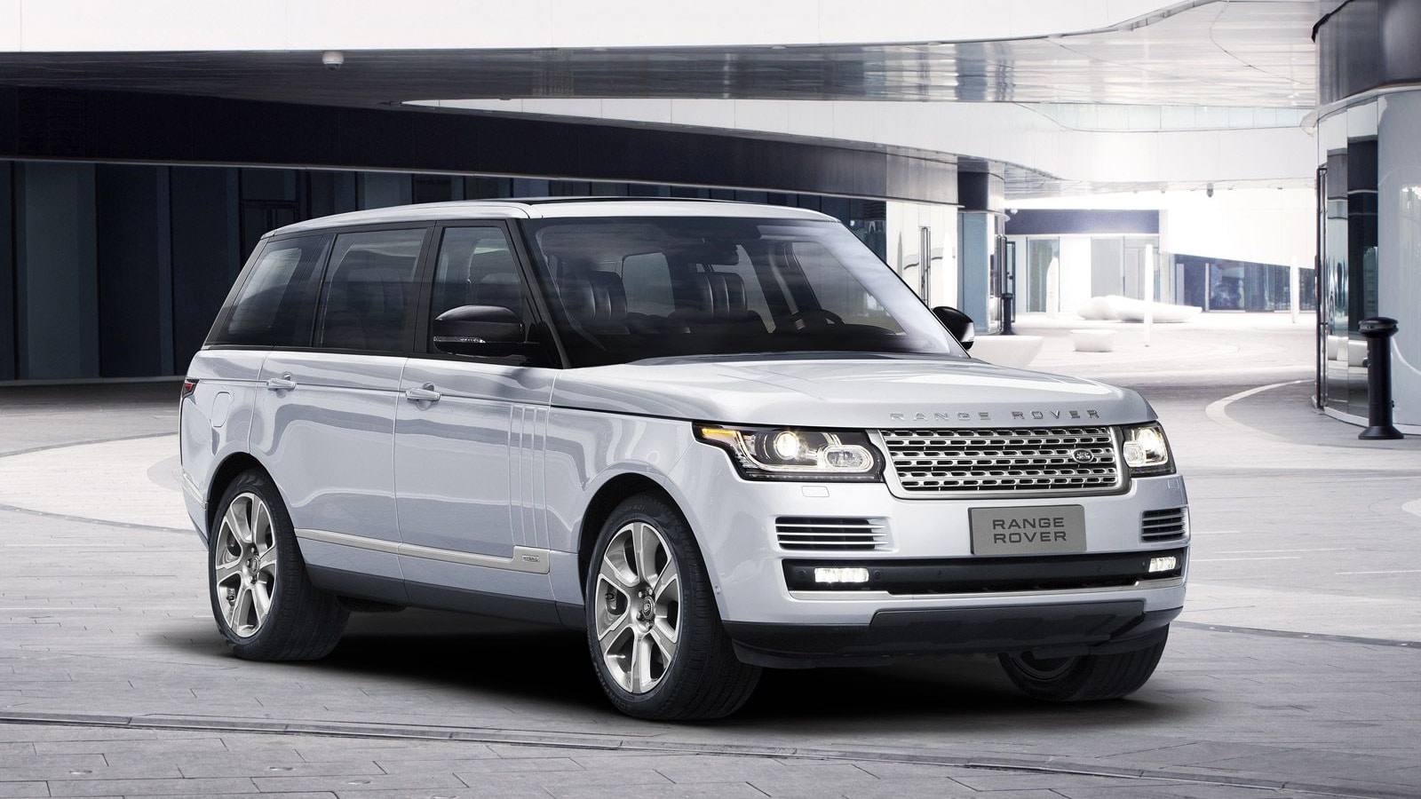 2015 Land Rover Range Rover Hybrid Long-Wheelbase