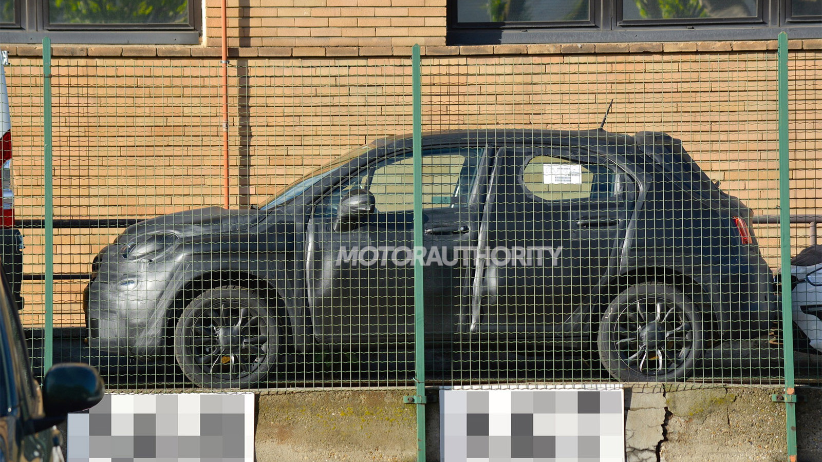 2016 Fiat 500X spy shots