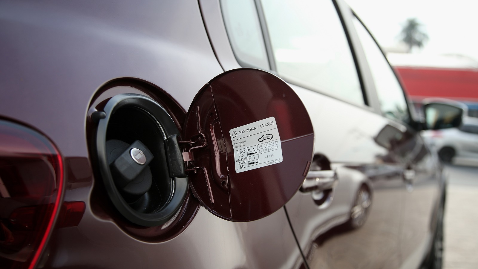 Fuel filler of Volkswagen Gol, Brazilian flex-fuel vehicle