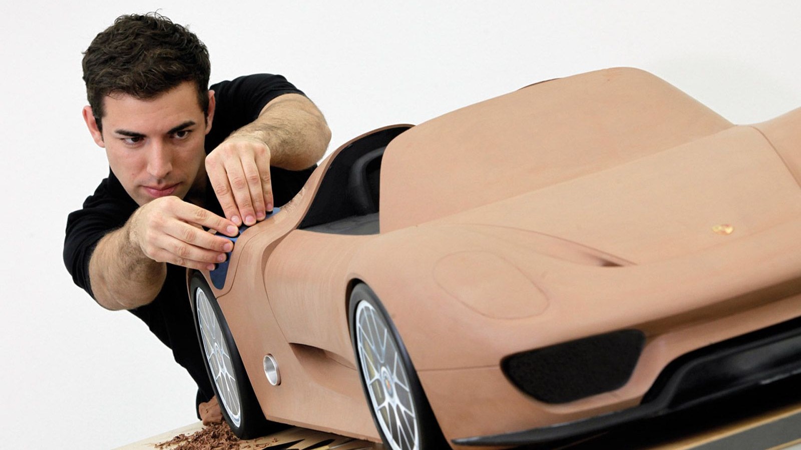 Porsche 918 Spyder clay model