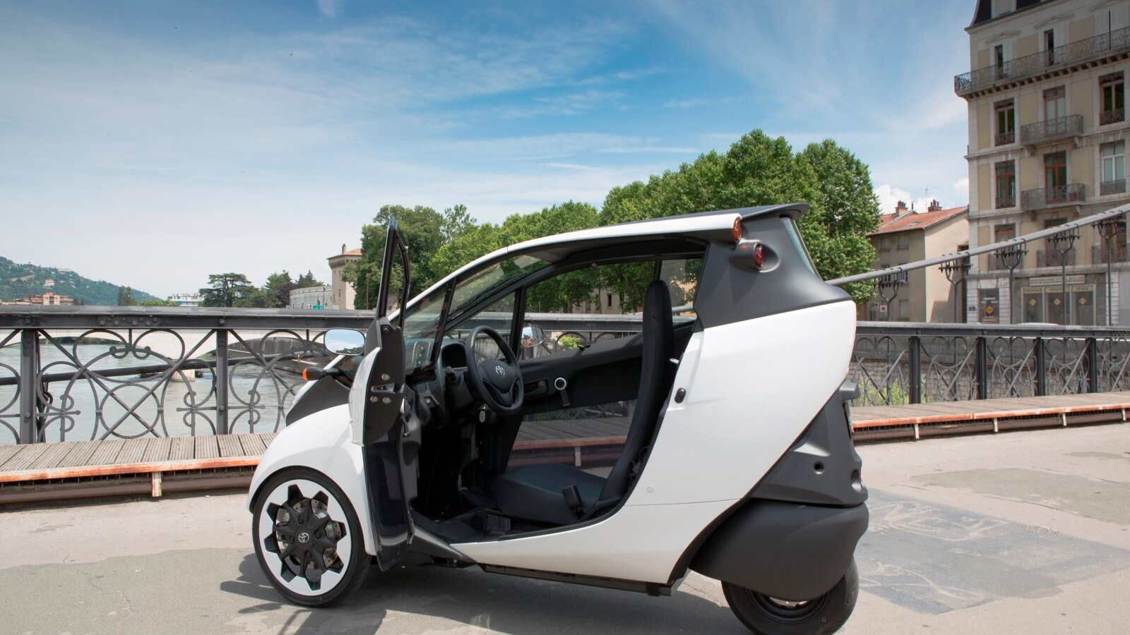 Toyota i-Road urban electric vehicle