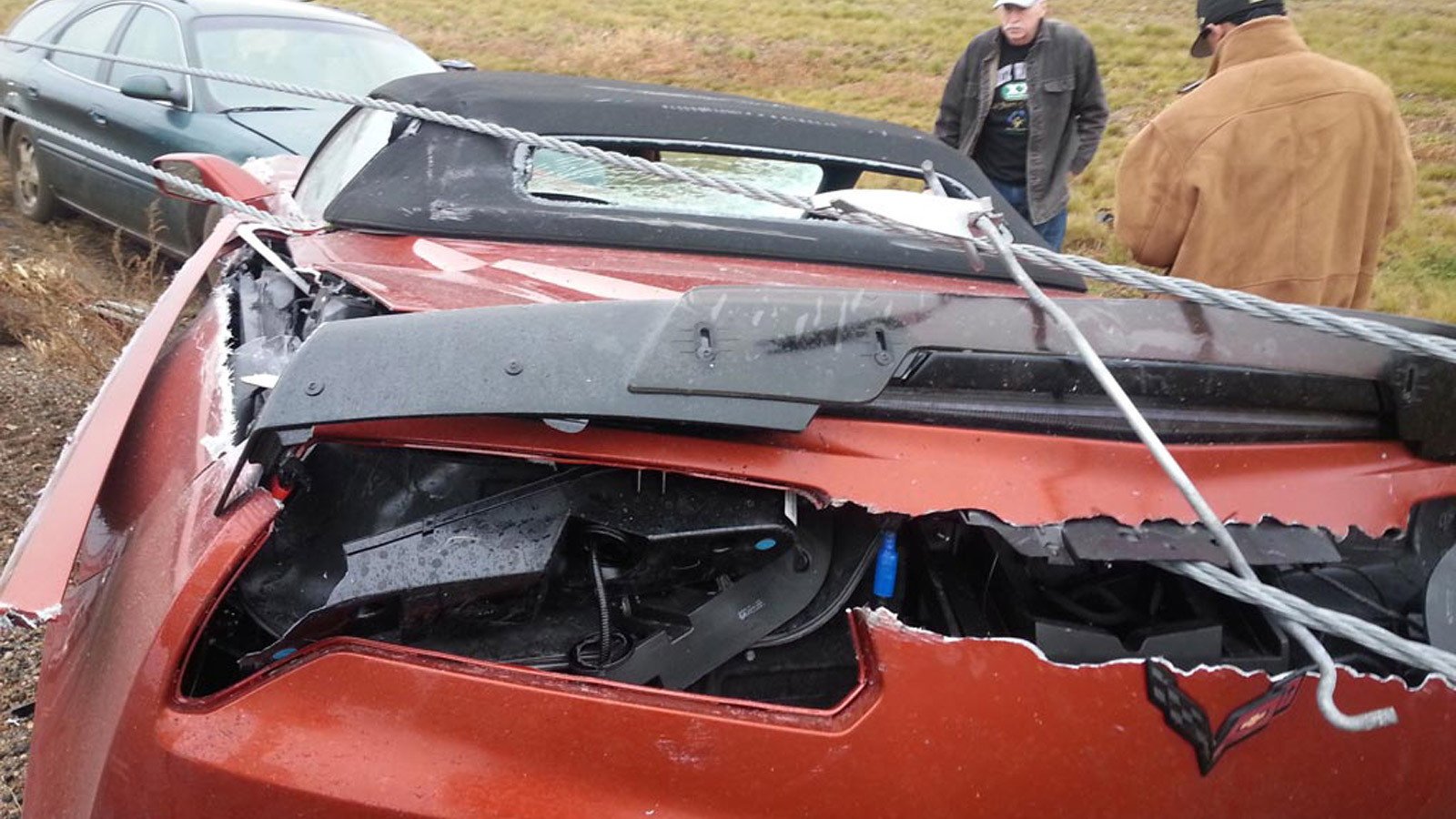 First 2015 Chevrolet Corvette Z06 Convertible crash (Image via Corvette Blogger)