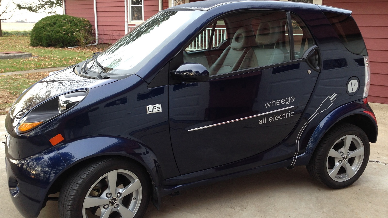 2013 Wheego LiFe electric car   [photo:Jen Danzinger]