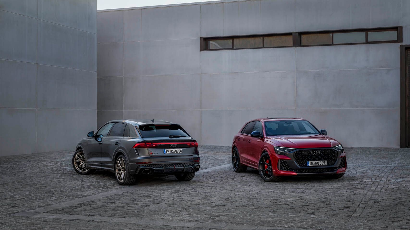 2025 Audi RS Q8, left, and Audi RS Q8 Performance, right