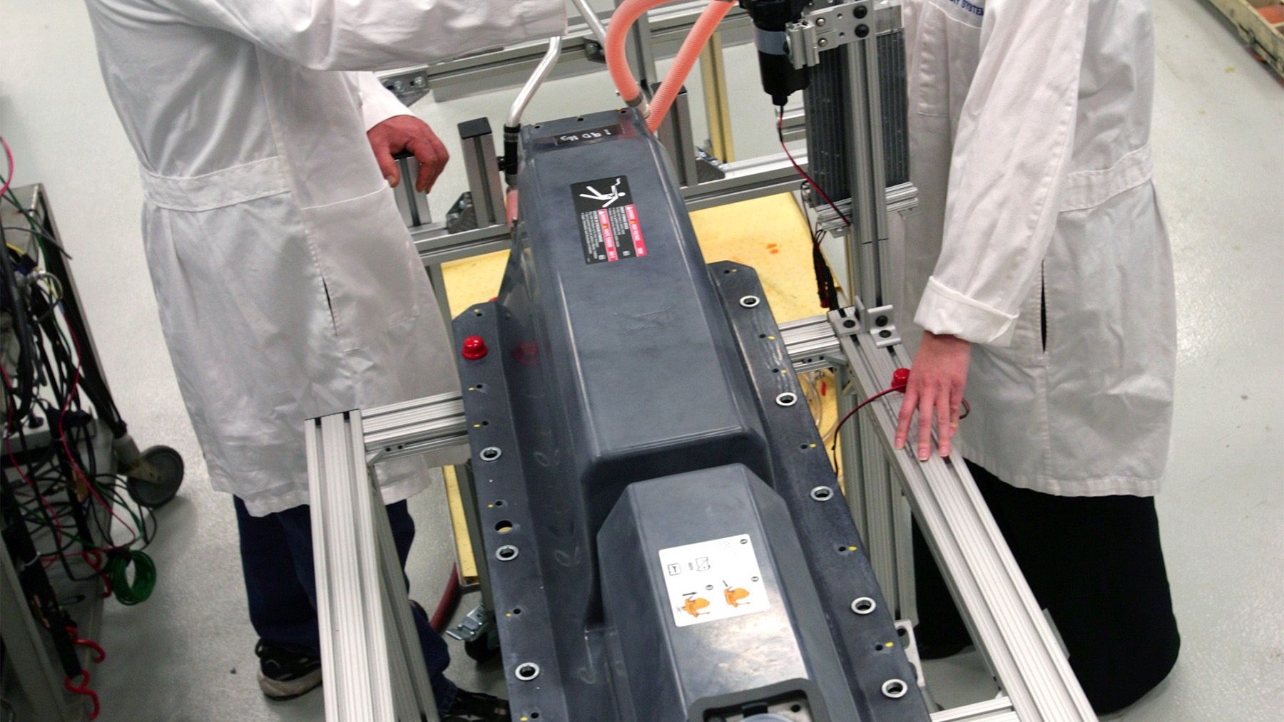 GM opens advanced battery lab in Michigan