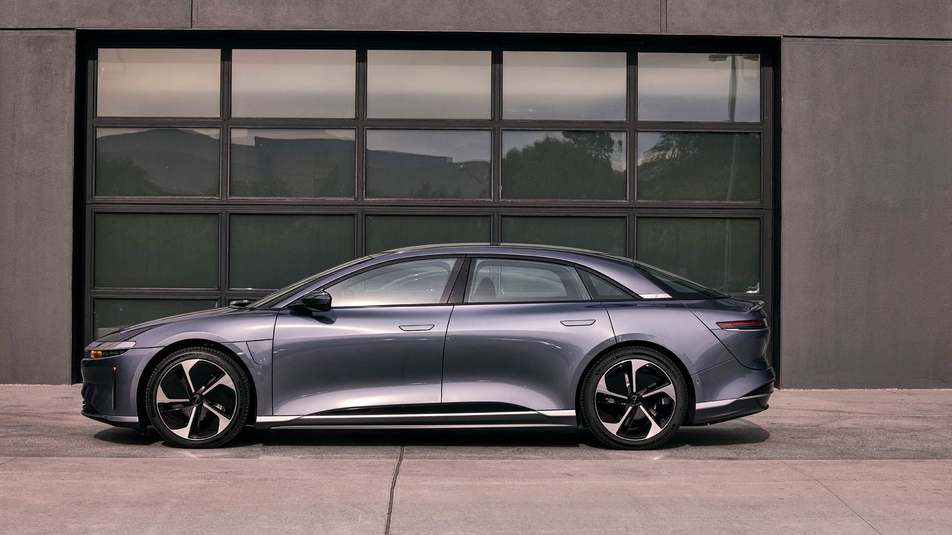 2024 Lucid Air Costs 78 900 Simplifies Lineup   Lucid Air 100908929 