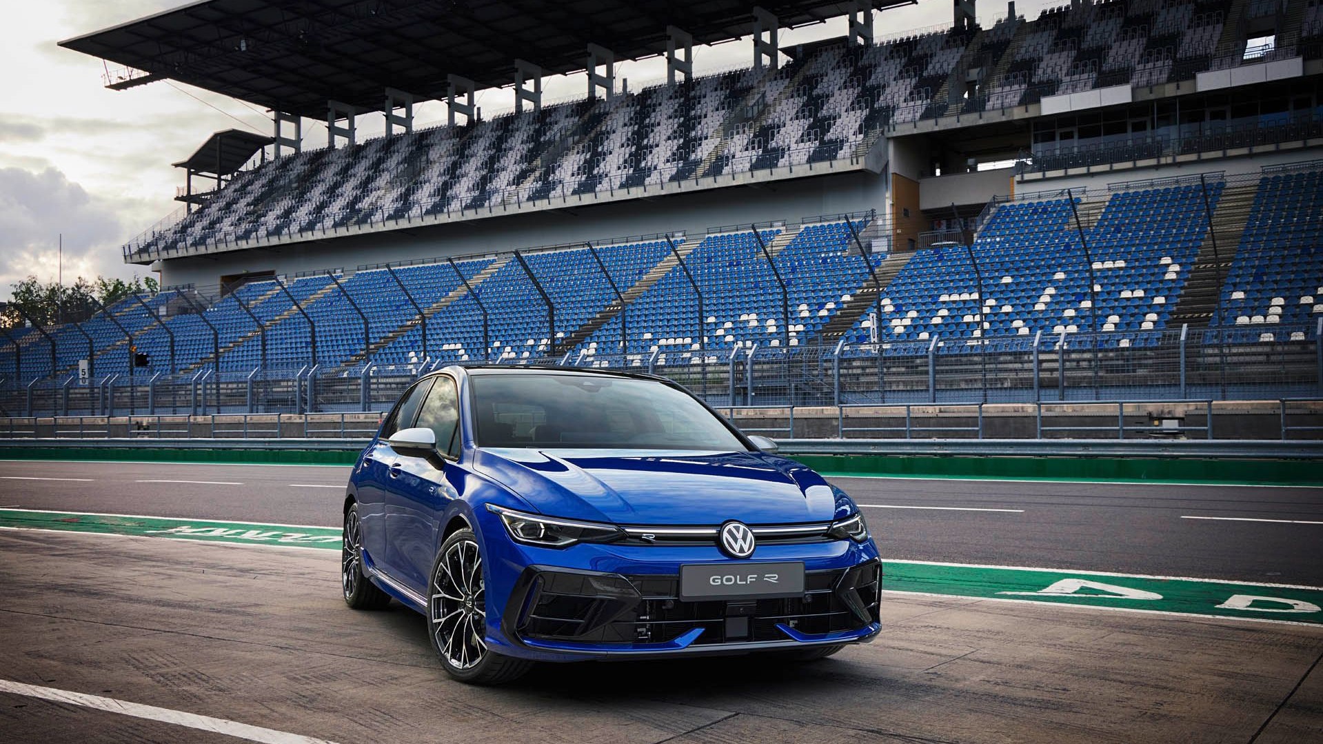 2025 Volkswagen Golf R