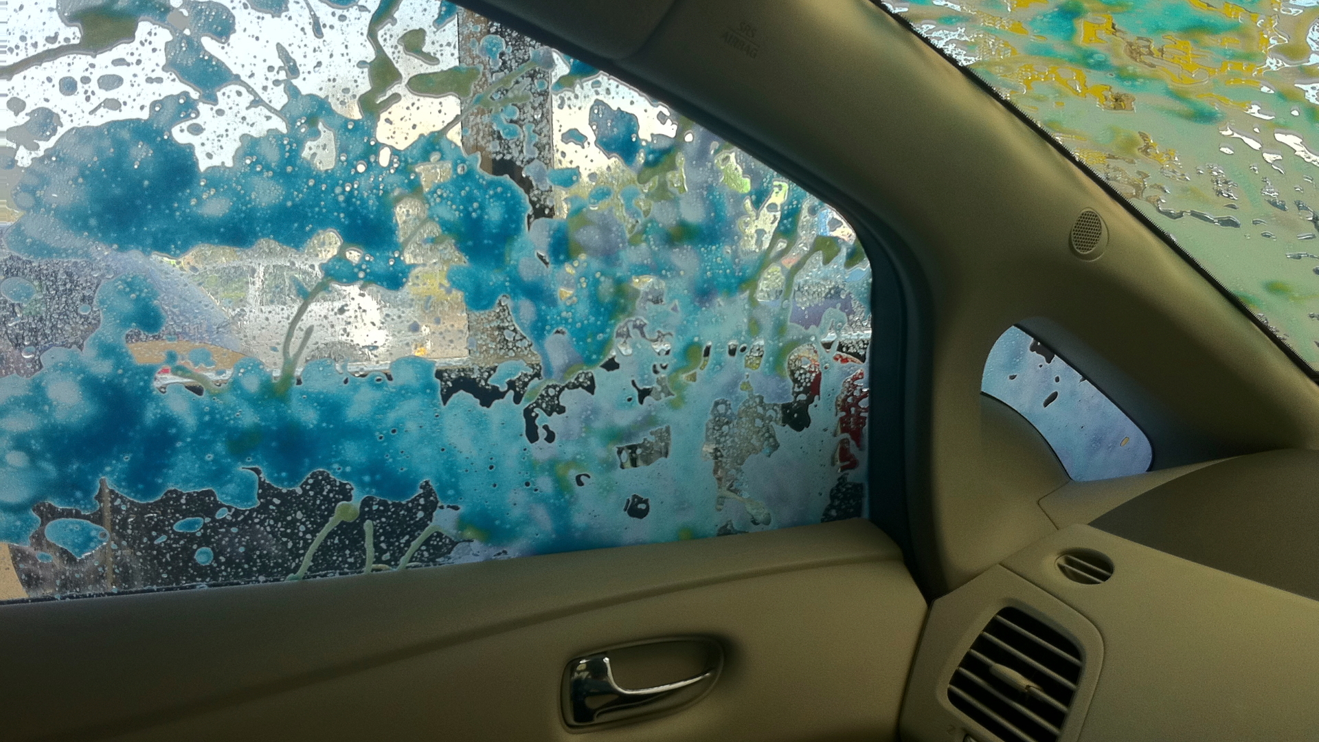 2011 Nissan Leaf in Car Wash