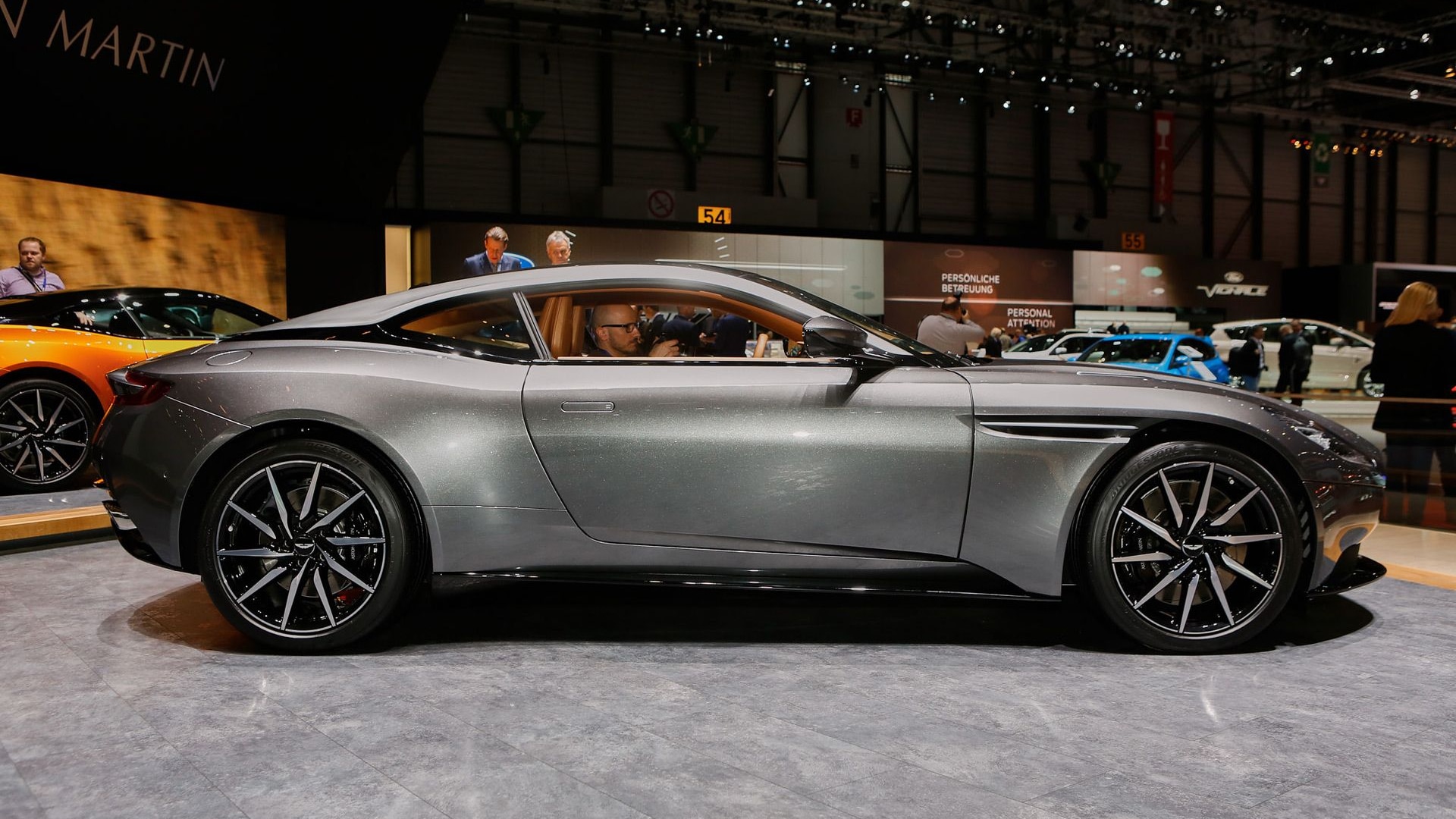 2017 Aston Martin DB11, 2016 Geneva Motor Show