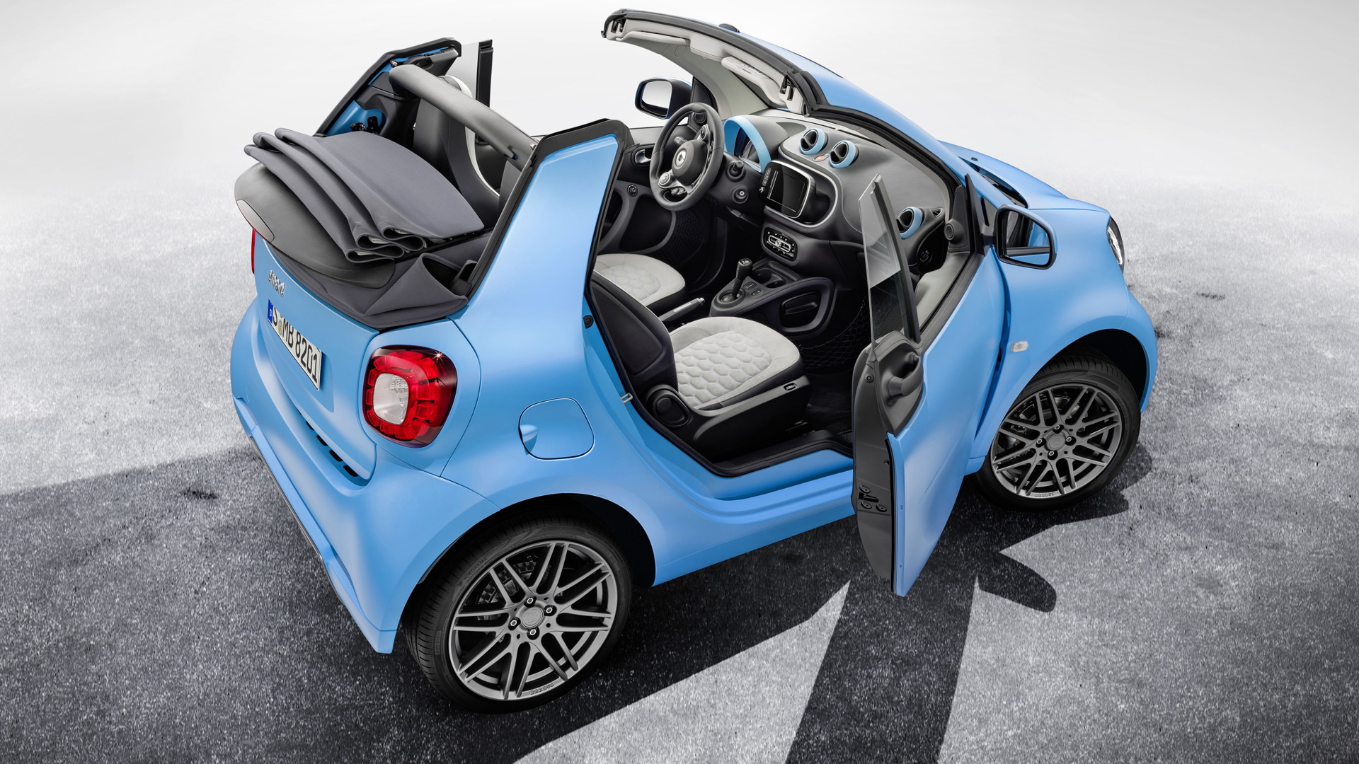 2017 Smart ForTwo Cabrio equipped with Brabus Sports package