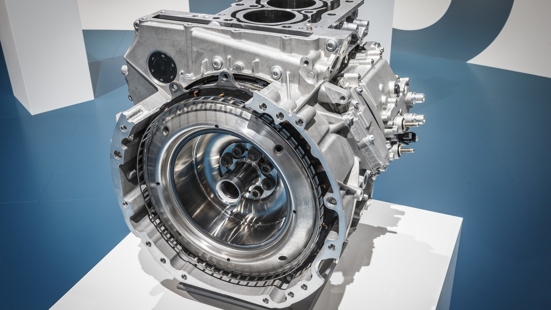 Mercedes-Benz integrated starter generator (ISG)
