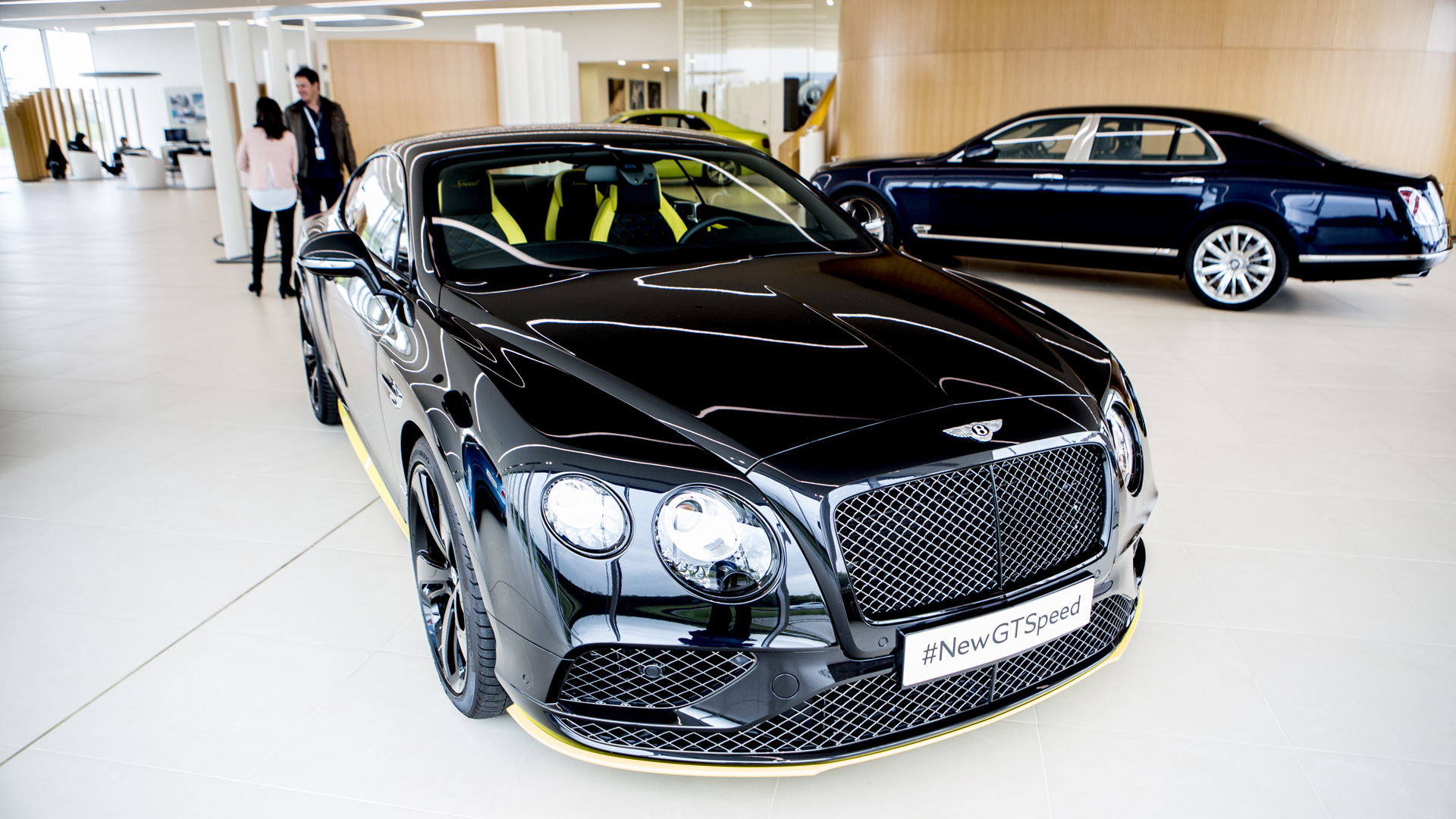 Behind the scenes at Bentley’s assembly plant in Crewe, England - Image via AutoEmotionenTV
