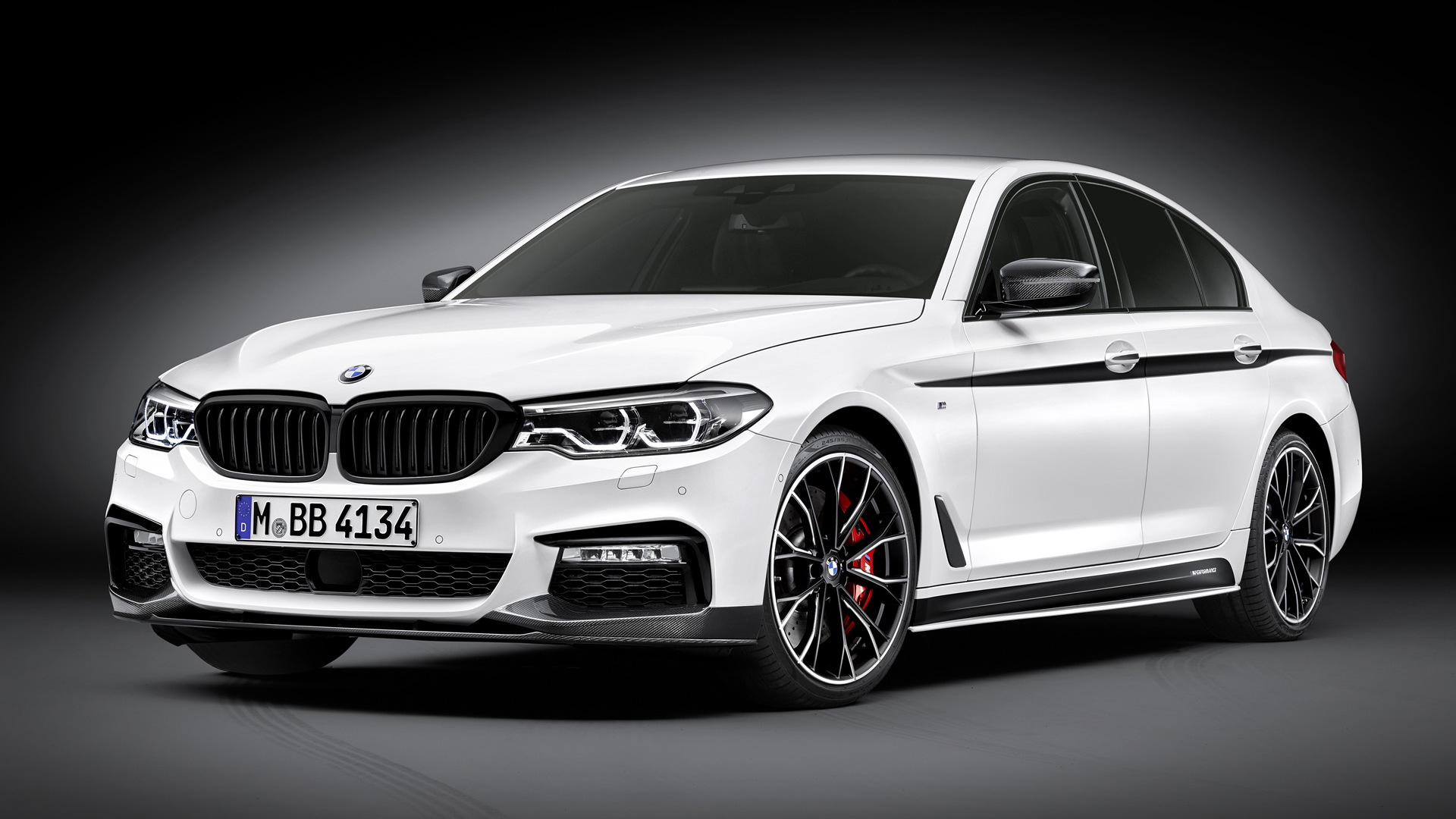 2017 BMW 5-Series equipped with M Performance parts
