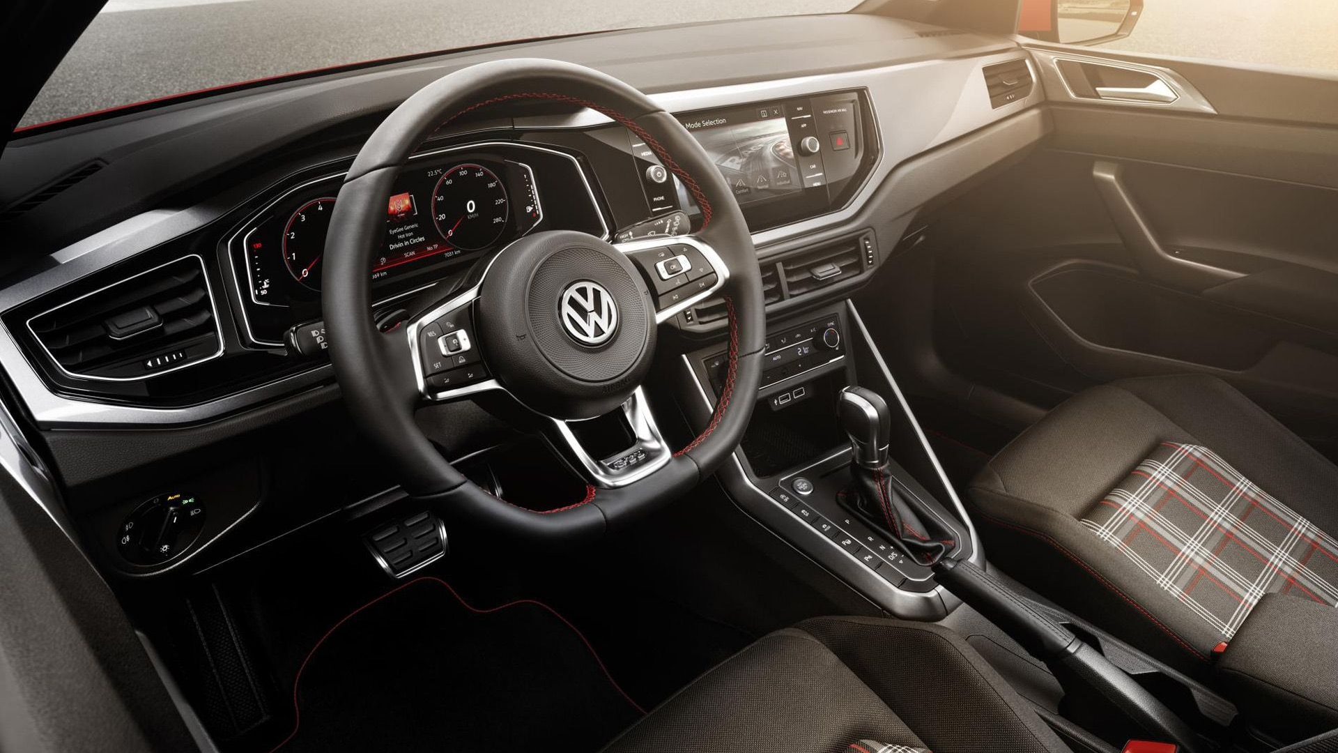 Cokes bom kolf 2018 Volkswagen Polo revealed, GTI packs 197 horsepower