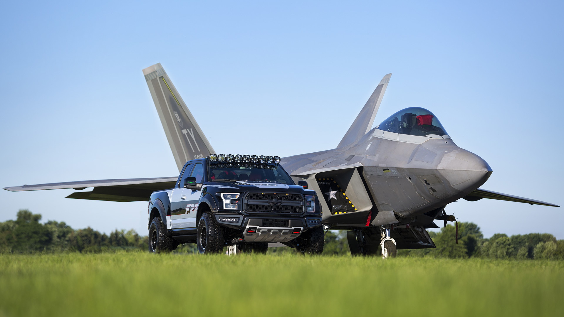 Ford F-150 Raptor inspired by F-22 built for 2017 EAA AirVenture