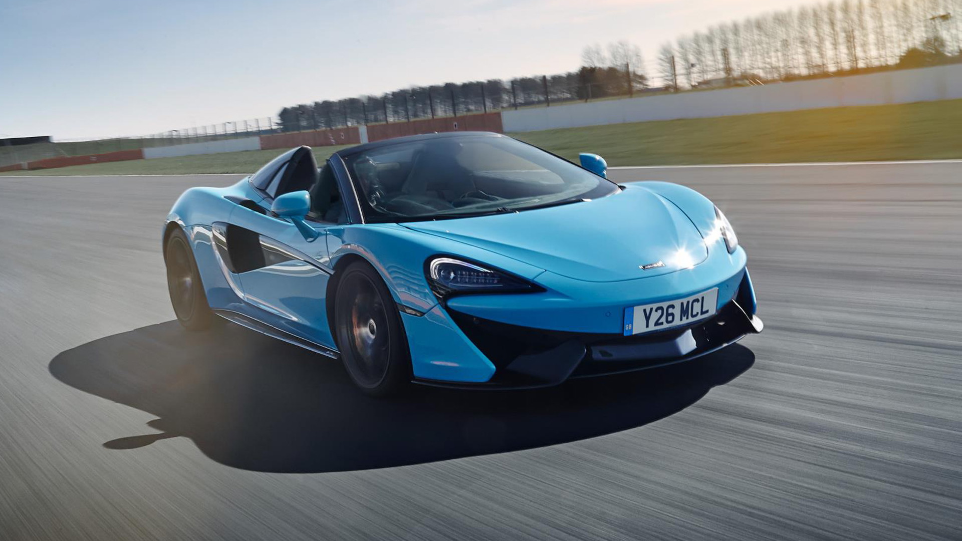 2019 McLaren 570S Spider equipped with Track Pack