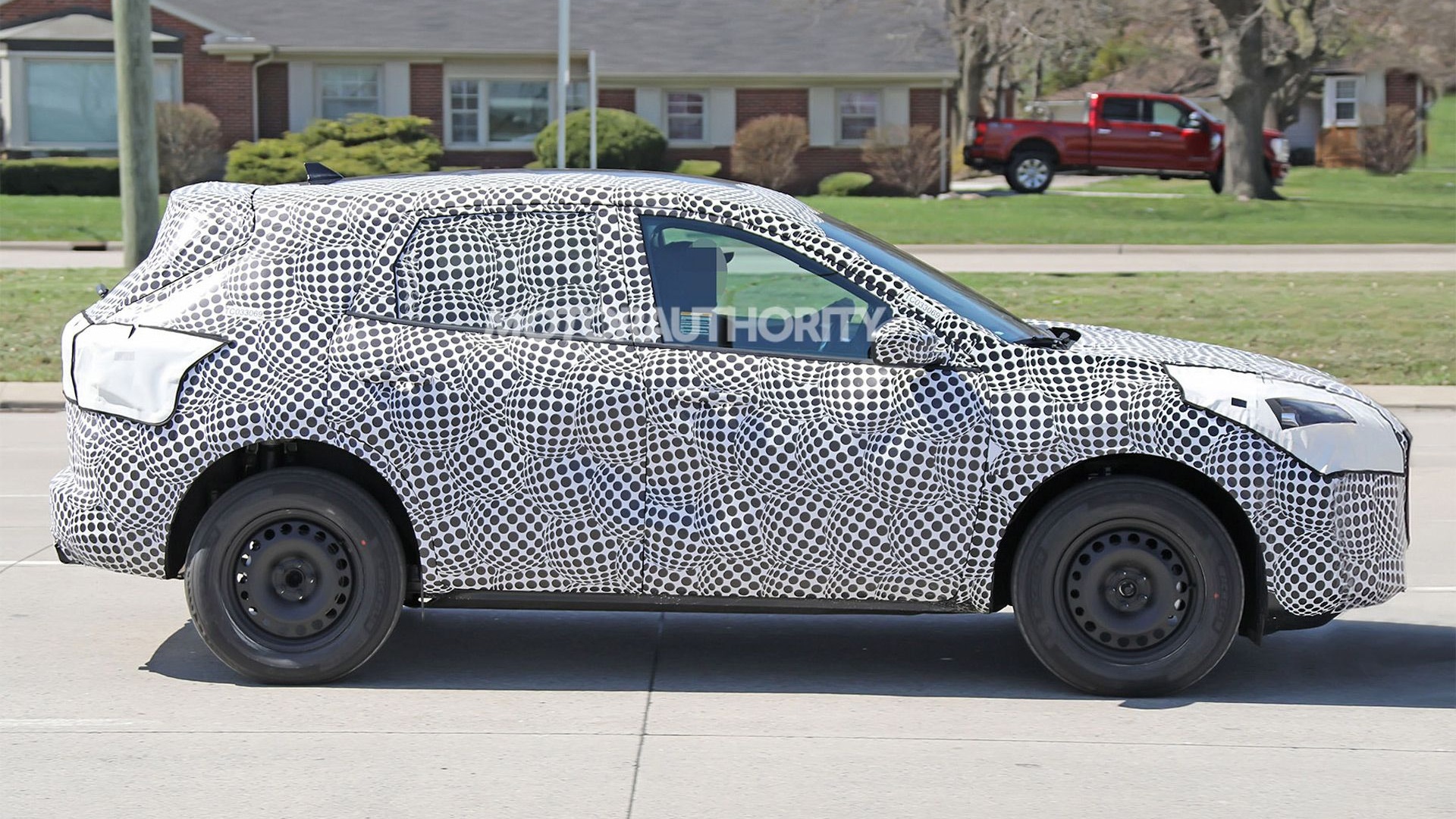 2020 Ford Escape (Kuga) spy shots - Image via S. Baldauf/SB-Medien