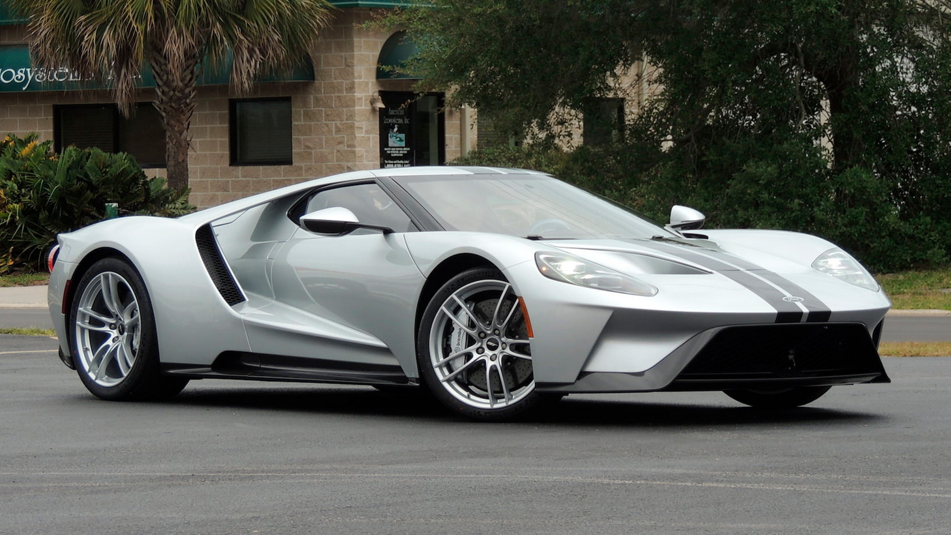 2017 Ford GT sold at Mecum auction for $1,815,000
