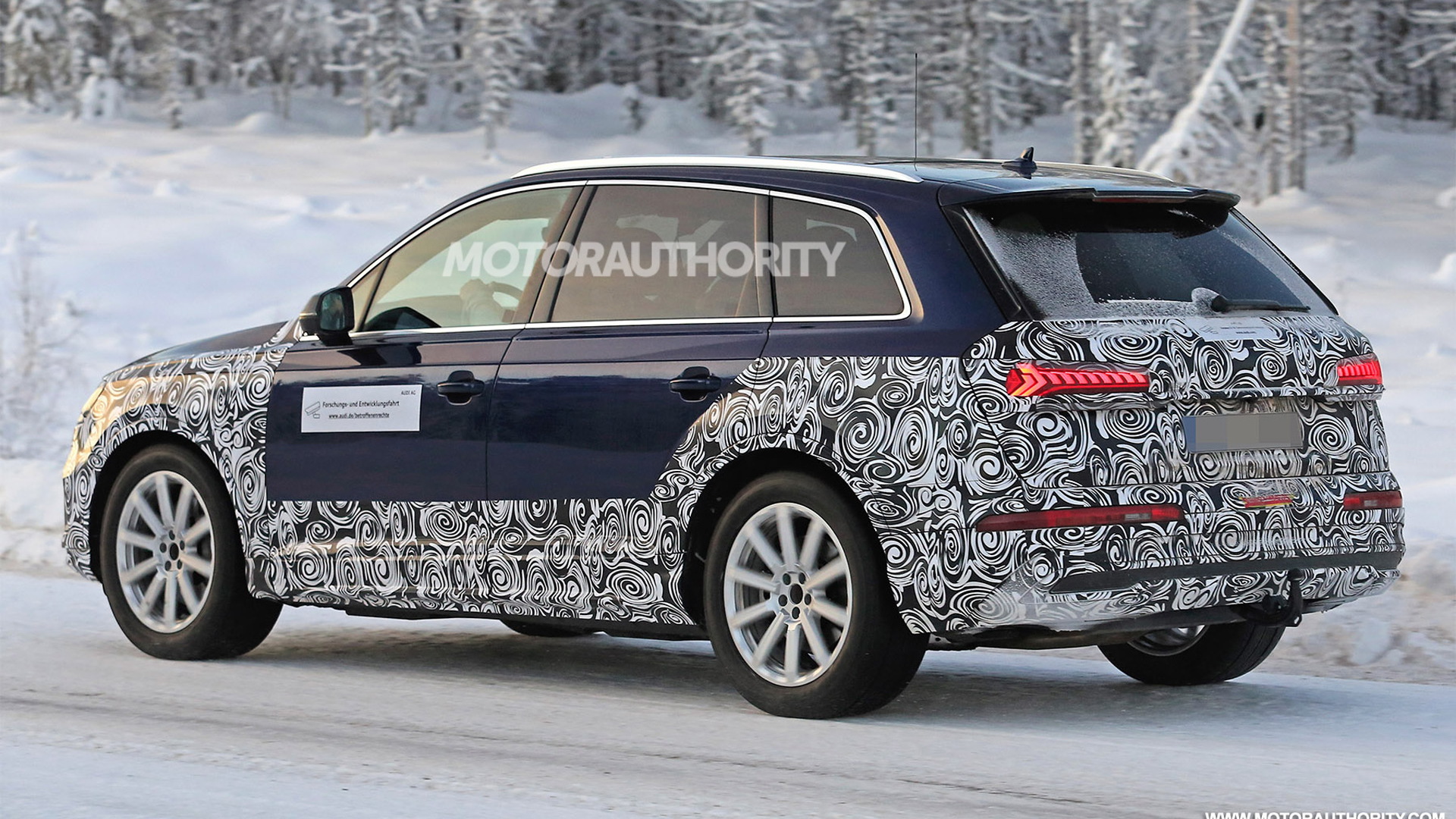 2021 Audi Q7 spy shots